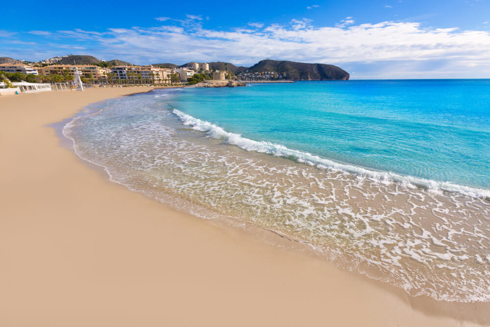moraira-playa-la-ampolla-beach-teulada-alicante-spain
