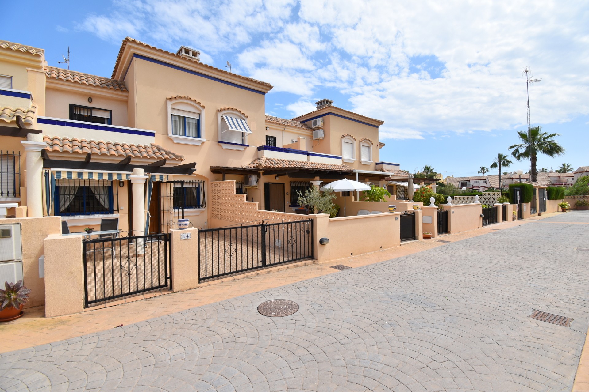 Townhouse for sale in La Zenia HomeEspaña Real Estate